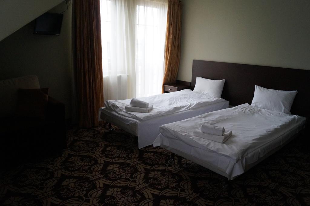 ביסקופייש Hotel Sloneczny Brzeg חדר תמונה