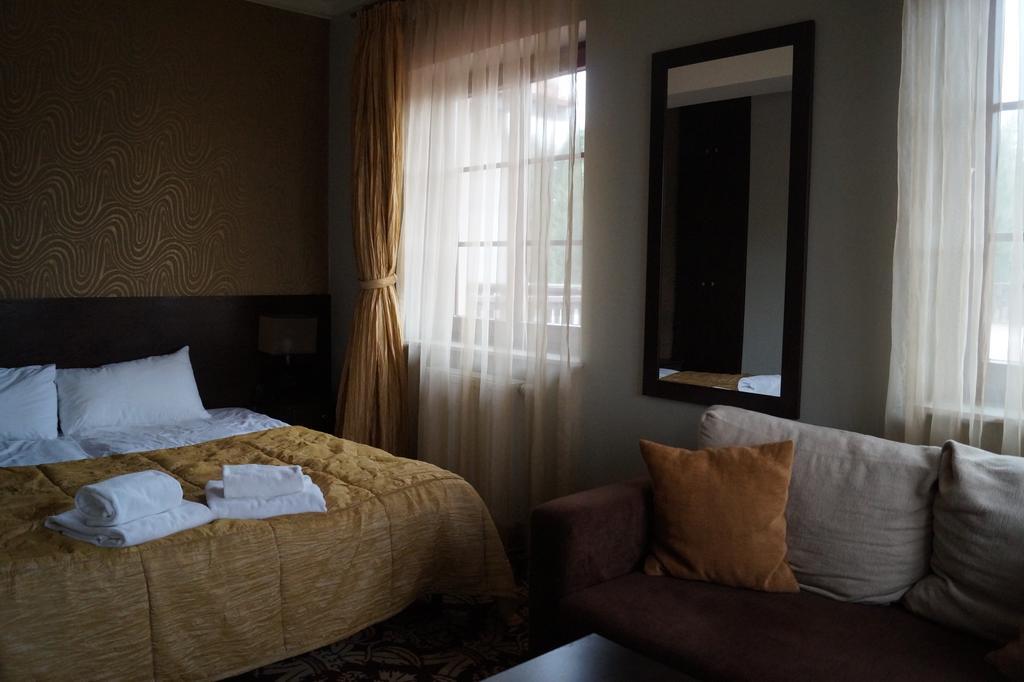 ביסקופייש Hotel Sloneczny Brzeg חדר תמונה